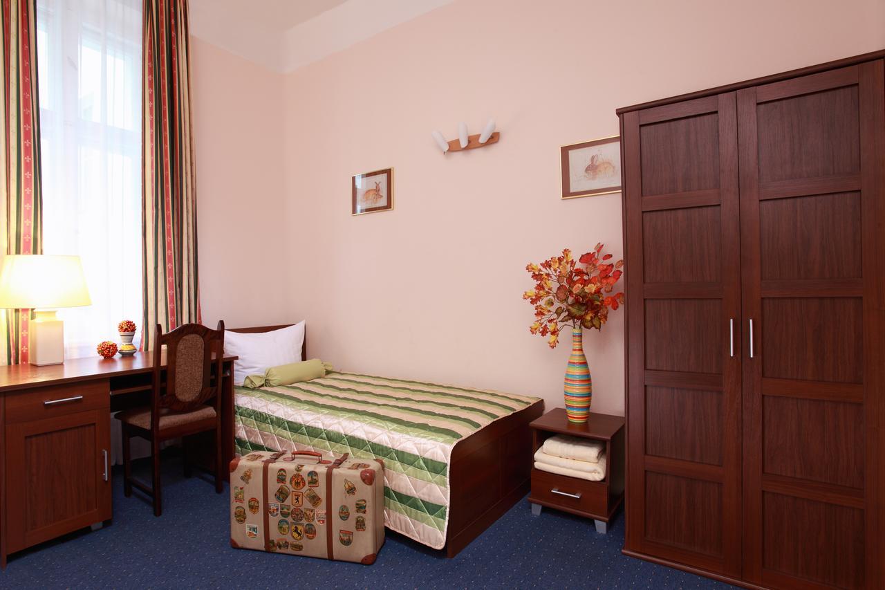 Hotel-Pension Cortina Berlin Dış mekan fotoğraf