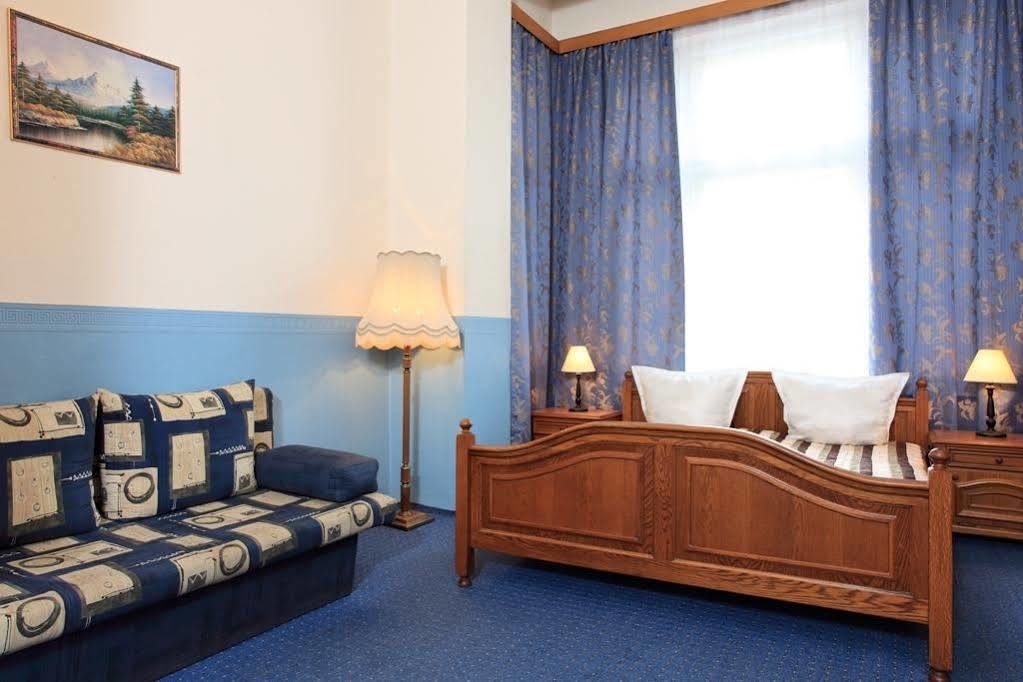 Hotel-Pension Cortina Berlin Dış mekan fotoğraf